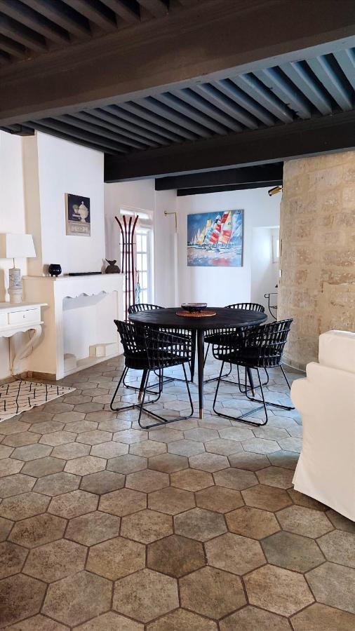 Uzes, Au Coeur Du Centre Medieval Le Logis Du Consul Un Bien D'Exception Du Xvieme Siecle المظهر الخارجي الصورة