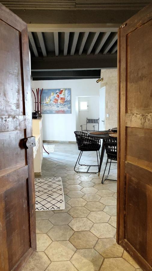 Uzes, Au Coeur Du Centre Medieval Le Logis Du Consul Un Bien D'Exception Du Xvieme Siecle المظهر الخارجي الصورة