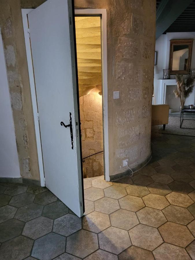Uzes, Au Coeur Du Centre Medieval Le Logis Du Consul Un Bien D'Exception Du Xvieme Siecle المظهر الخارجي الصورة